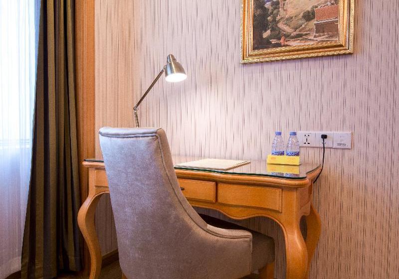 Vienna Hotel Guangzhou South Railway Station