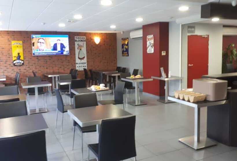 Отель Akena La Ferte Bernard