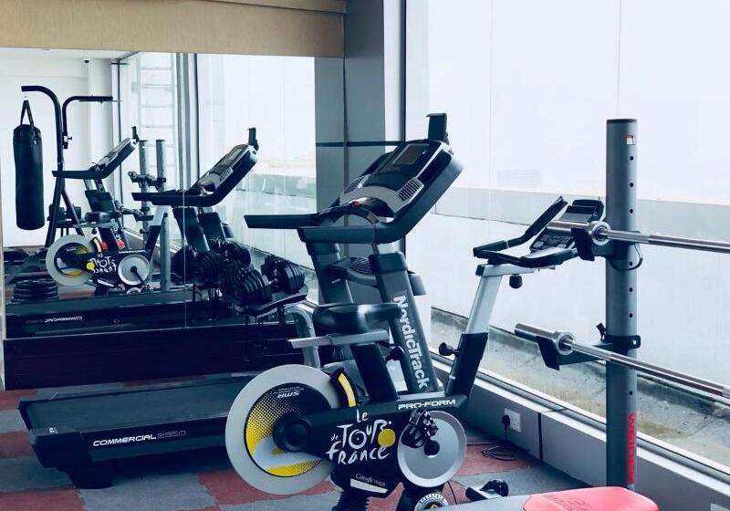 Al Dyafa Hotel Suites