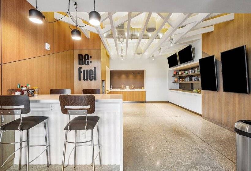 فندق Aloft Delray Beach