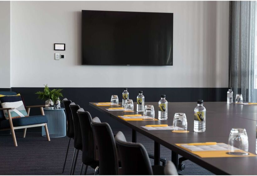 酒店 Atura Adelaide Airport