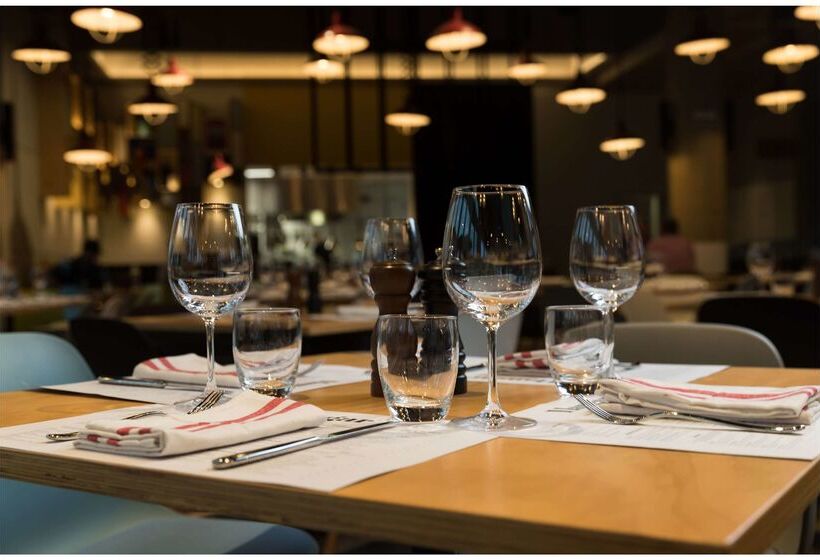 酒店 Atura Adelaide Airport