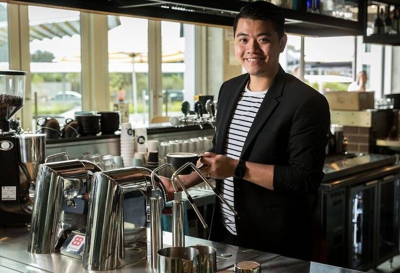 酒店 Atura Adelaide Airport