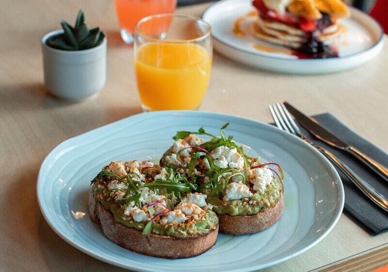 酒店 Atura Adelaide Airport