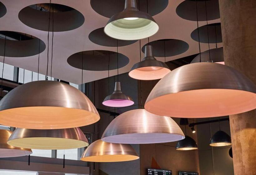 酒店 Atura Adelaide Airport