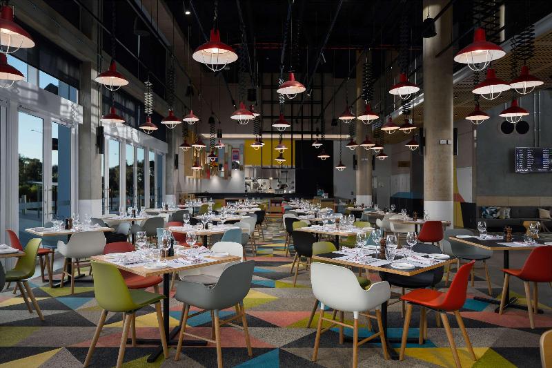 酒店 Atura Adelaide Airport