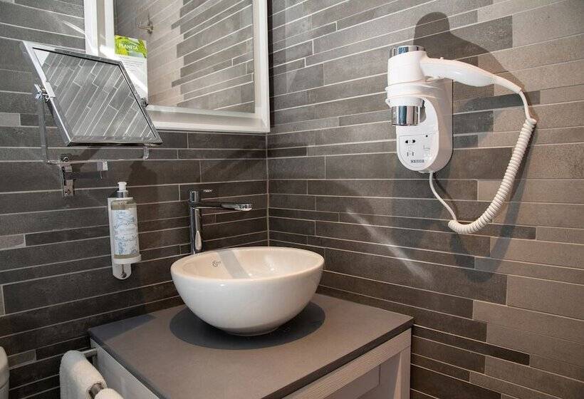 هتل Be Poet Baixa