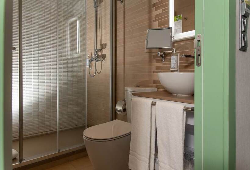 هتل Be Poet Baixa