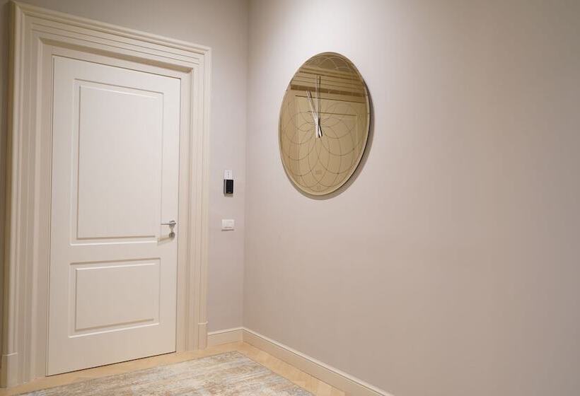 هتل Bergamo Inn 43