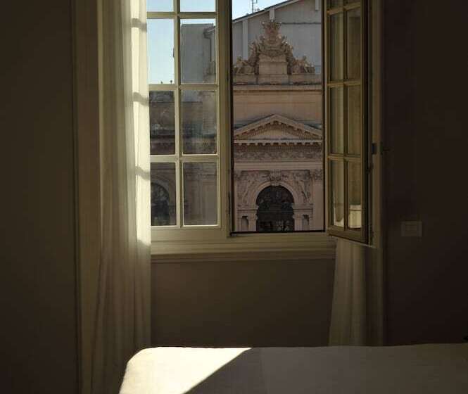 هتل Bergamo Inn 43