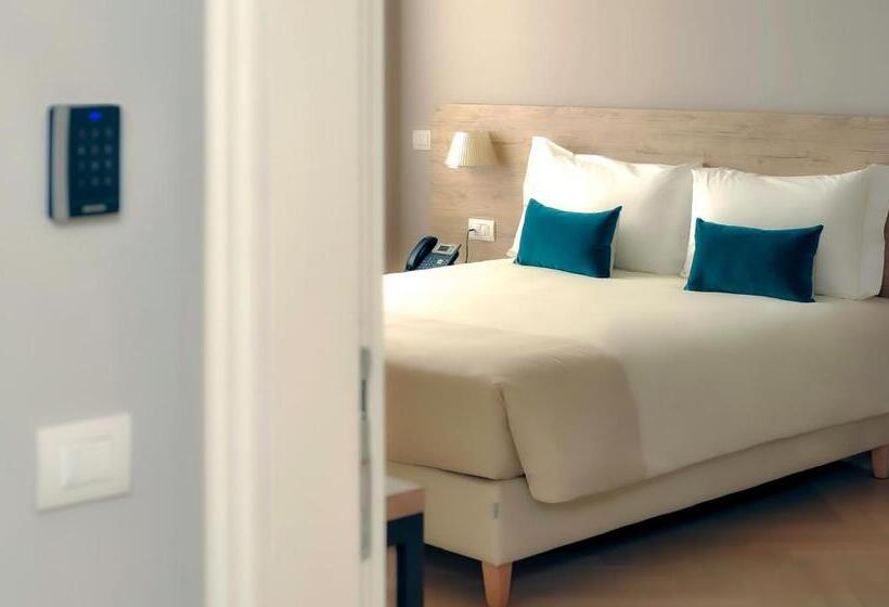 هتل Bergamo Inn 43