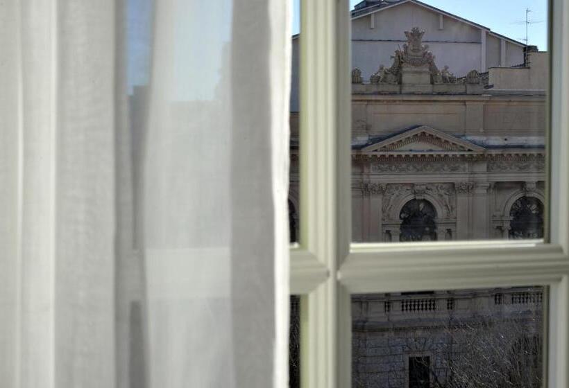 هتل Bergamo Inn 43