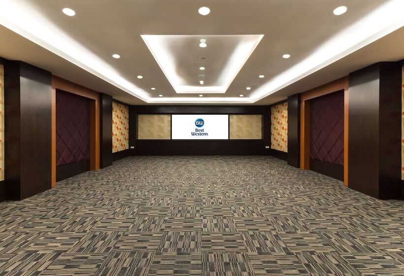 ホテル Best Western Senayan