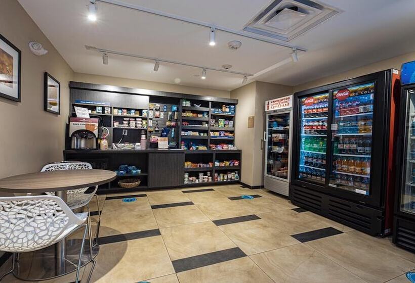 Отель Candlewood Suites   Dumfries   Quantico, An Ihg