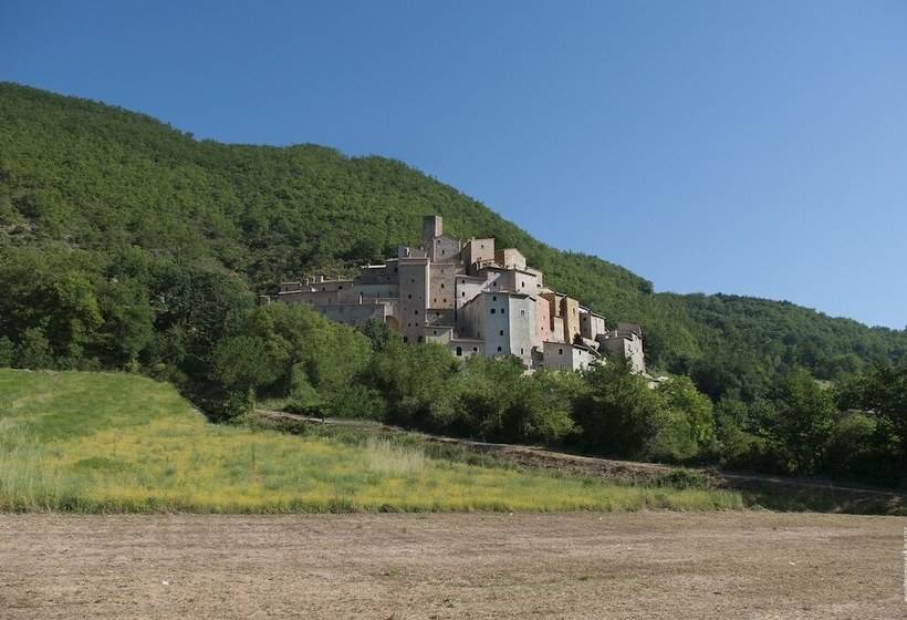 בית מלון כפרי Castello Di Postignano Relais
