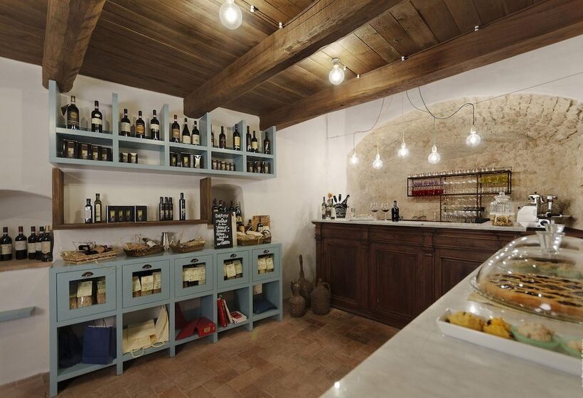 בית מלון כפרי Castello Di Postignano Relais