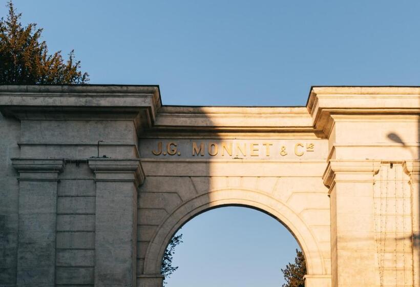 ホテル Chais Monnet & Spa