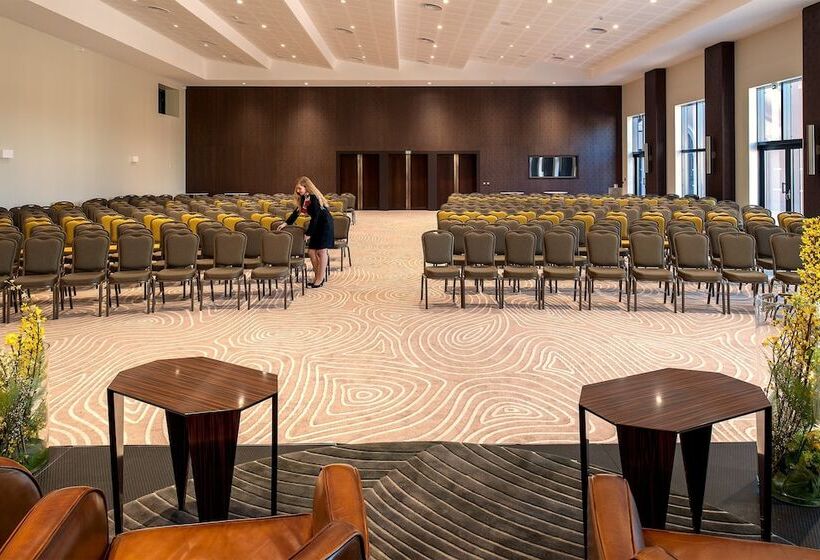 ホテル Chais Monnet & Spa