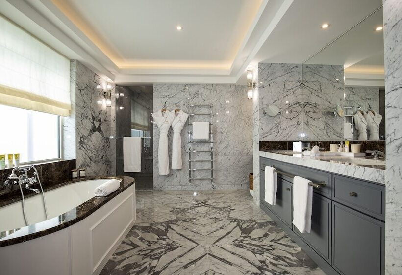 ホテル Chais Monnet & Spa