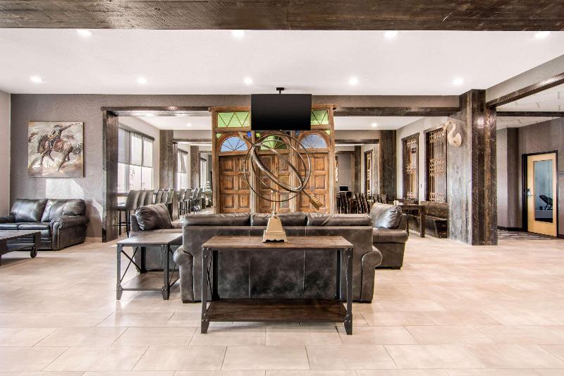 酒店 Comfort Inn & Suites