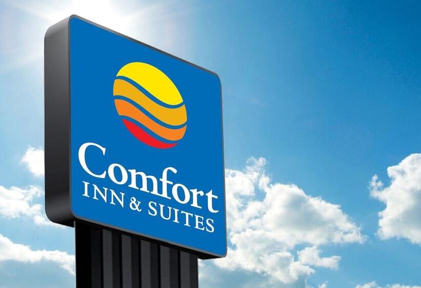 هتل Comfort Inn & Suites