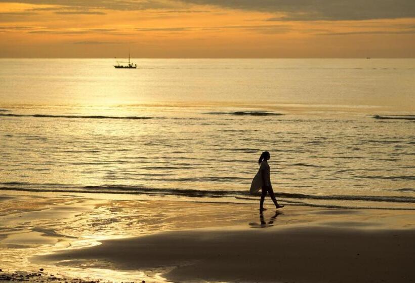 فندق Coral Tree Villa Hua Hin