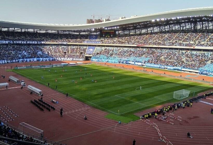 בית מלון כפרי Crowne Plaza Dalian Sports Center, An Ihg