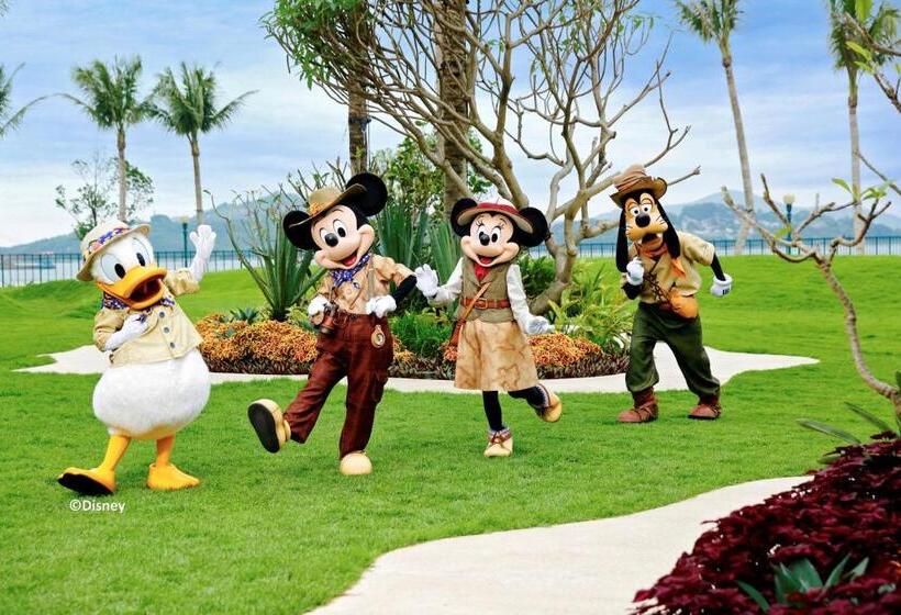 هتل Disney Explorers Lodge