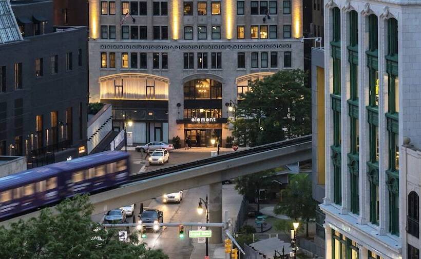 בית מלון כפרי Element Detroit At The Metropolitan