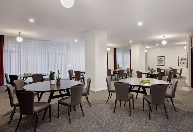 בית מלון כפרי Element Detroit At The Metropolitan