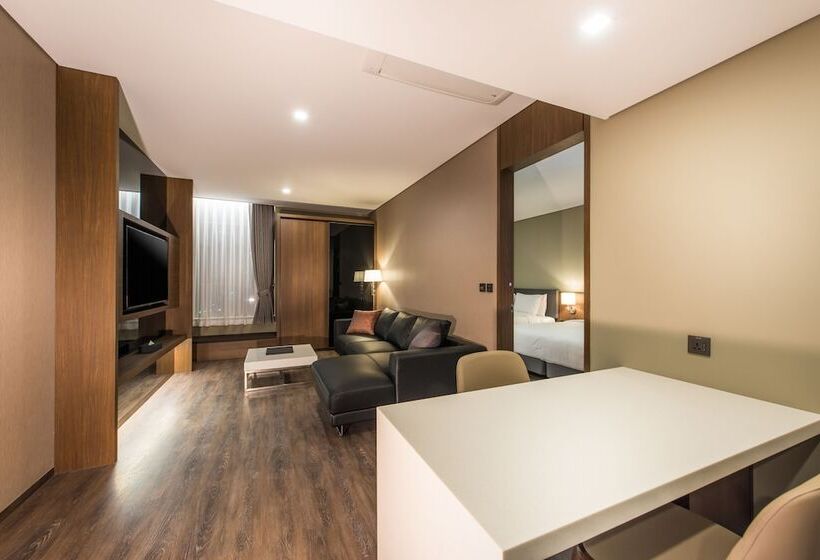 Ena Suite Hotel Namdaemun