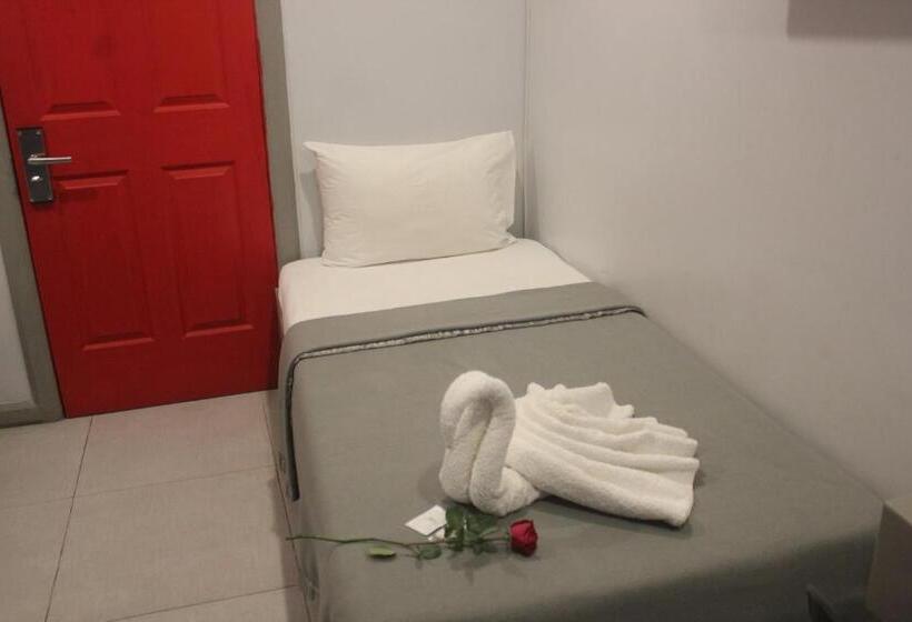 هتل Express Inn   Osmeña