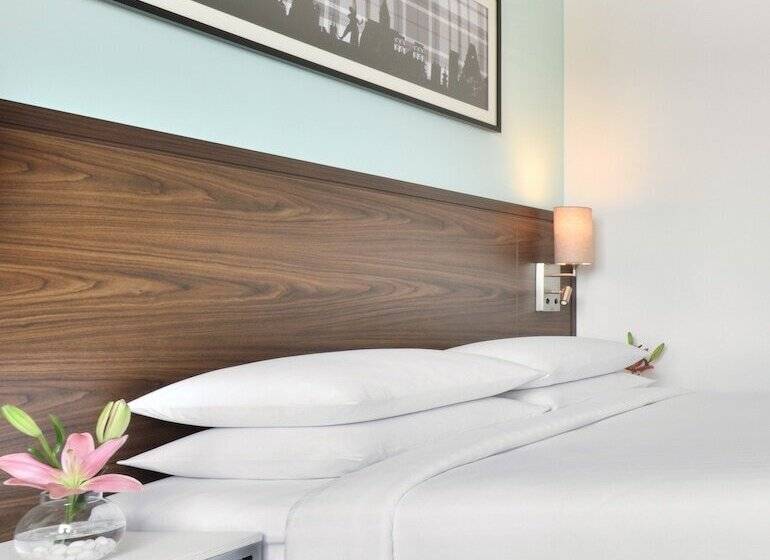 Отель Fairfield By Marriott Sriperumbudur