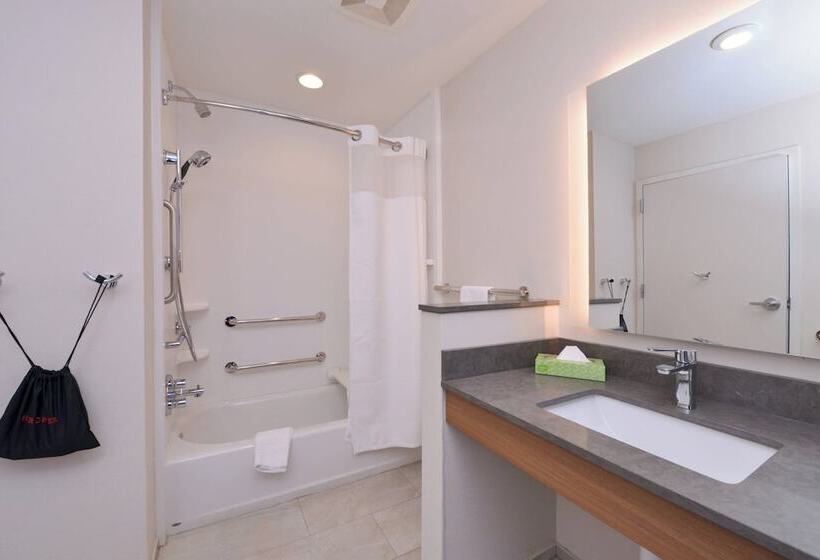 فندق Fairfield Inn & Suites By Marriott Columbus Grove City