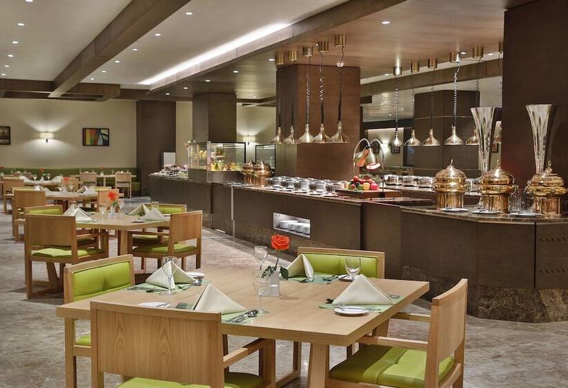 هتل Four Points By Sheraton Makkah Al Naseem