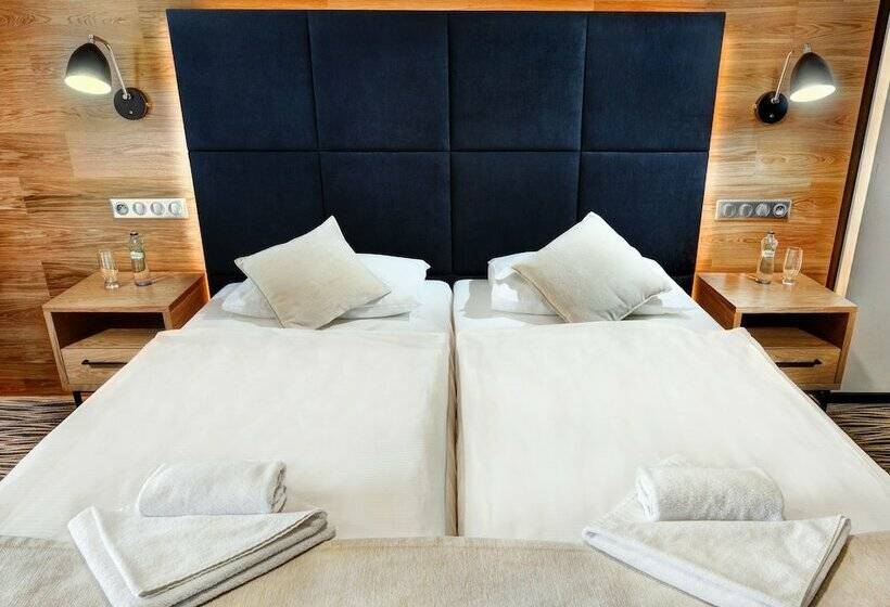 Отель Galeria Thermal Bešeňová