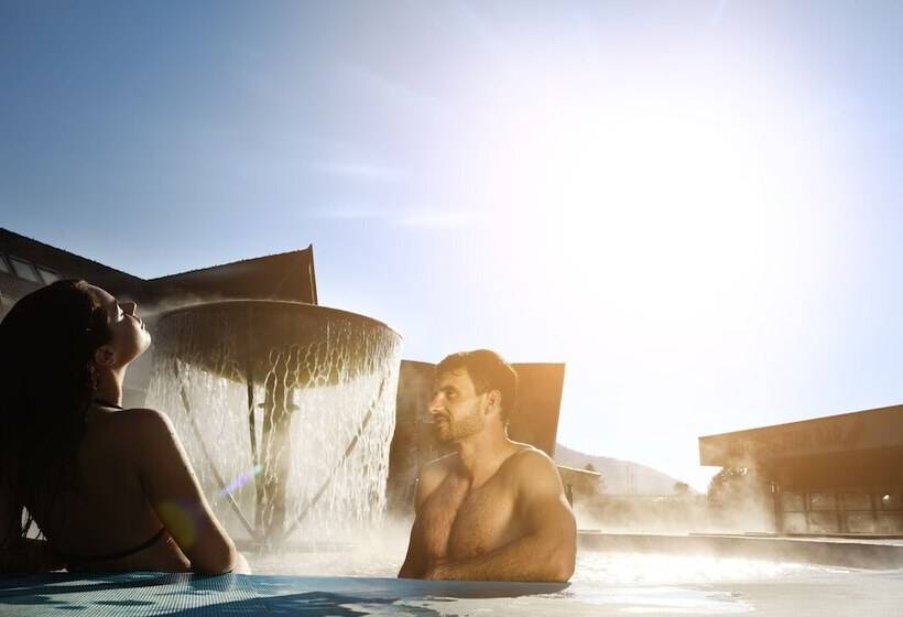 Отель Galeria Thermal Bešeňová