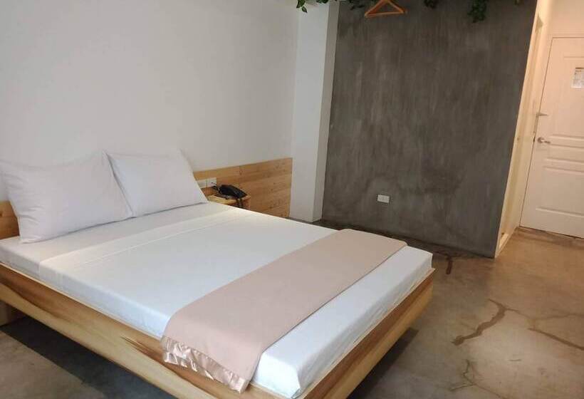 هتل Garv S Boutique