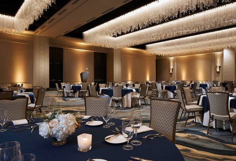 فندق Gaylord Rockies Resort & Convention Center