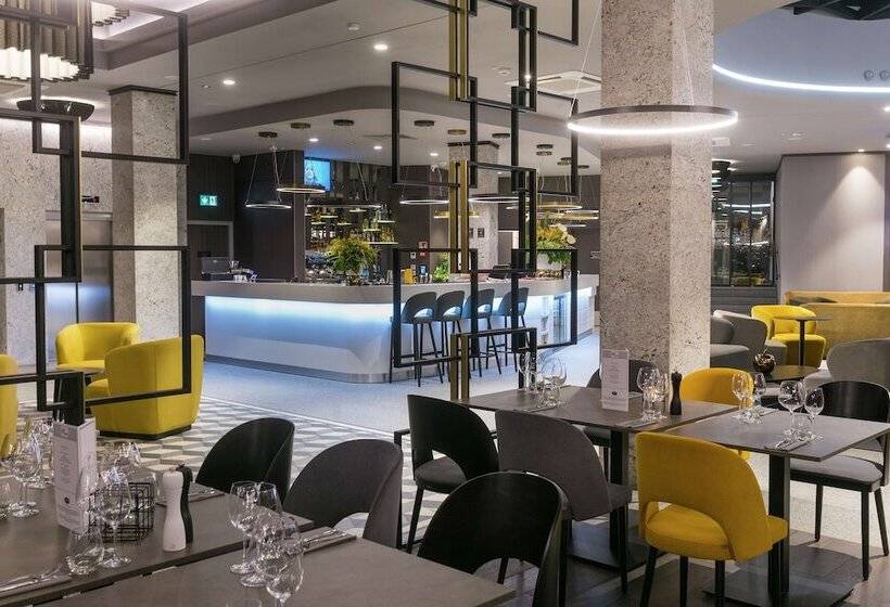 호텔 Hampton By Hilton Poznan Old Town