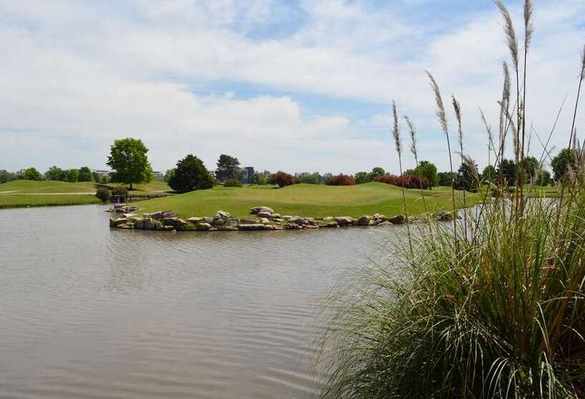 בית מלון כפרי Hilton Pilar