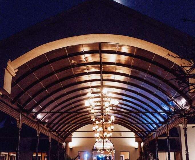 בית מלון כפרי Hilton Pilar