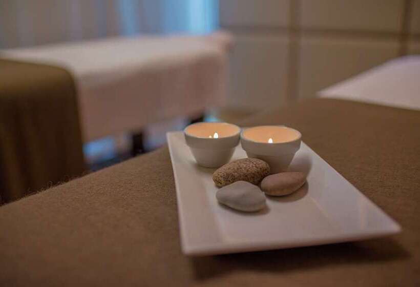 בית מלון כפרי Hilton Pilar