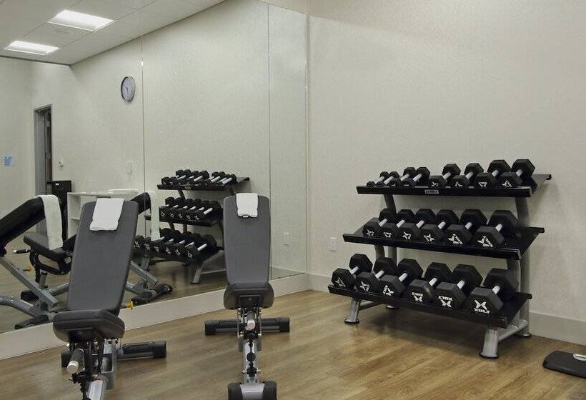 فندق Holiday Inn Express And Suites Frisco Nw