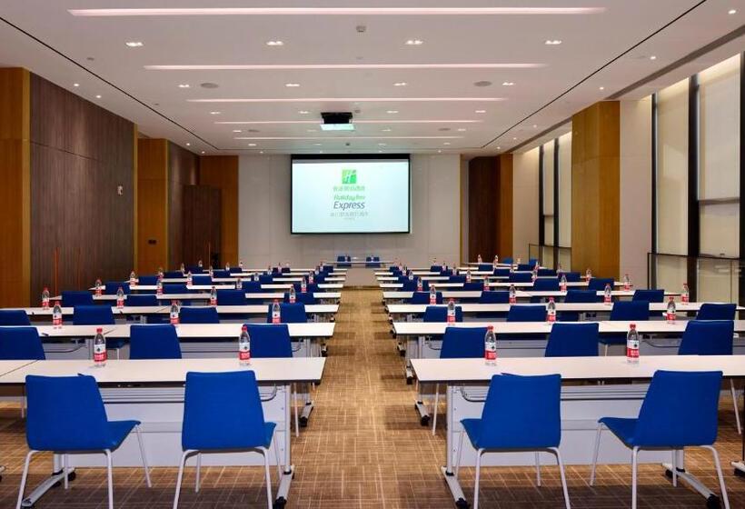 호텔 Holiday Inn Express Luanchuan, An Ihg