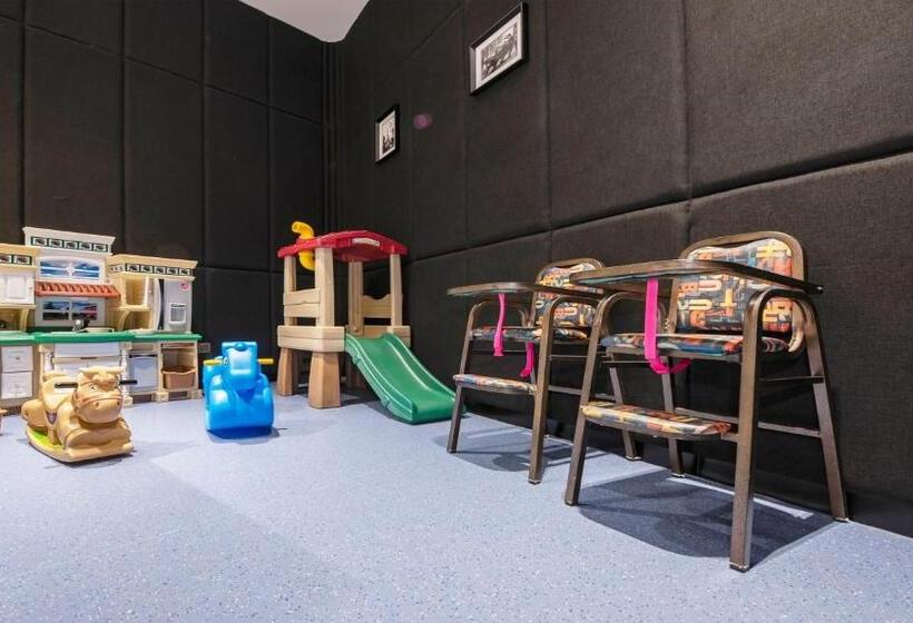 호텔 Holiday Inn Express Luanchuan, An Ihg