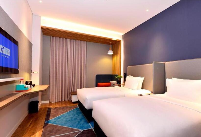 호텔 Holiday Inn Express Luanchuan, An Ihg