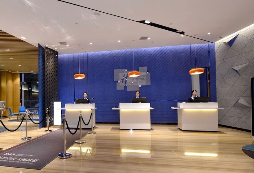 호텔 Holiday Inn Express Luanchuan, An Ihg