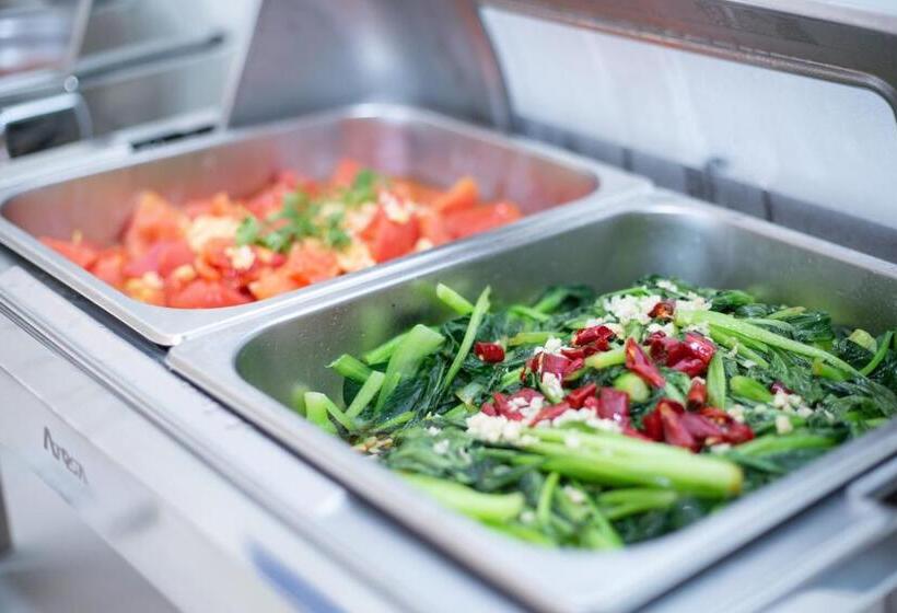 هتل Holiday Inn Express   Qingdao West Coast, An Ihg