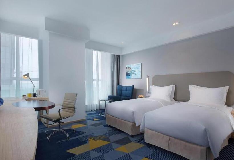 هتل Holiday Inn Express   Qingdao West Coast, An Ihg